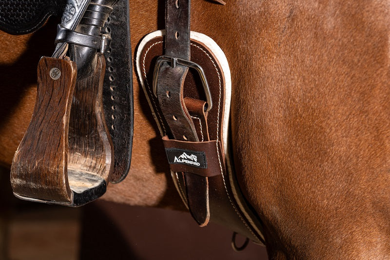 AlpenPad Pro Line Westernsattelgurt – Leder mit Filzunterseite
